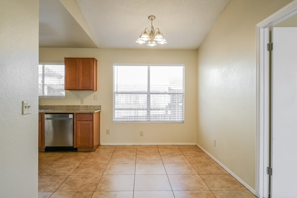 Building Photo - 4774 W Menadota Dr
