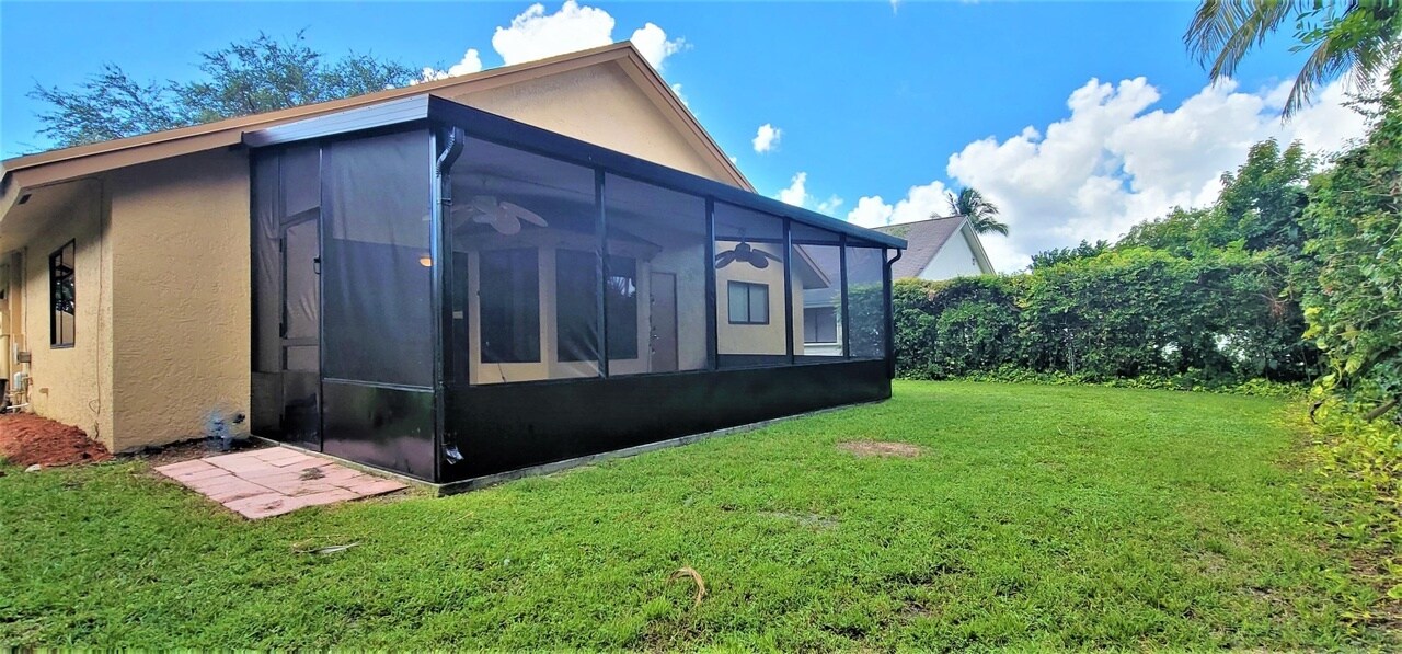 Building Photo - 2815 NW 110th Ter