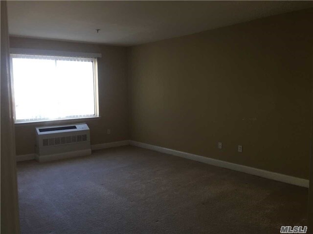 Building Photo - 130 Post Ave