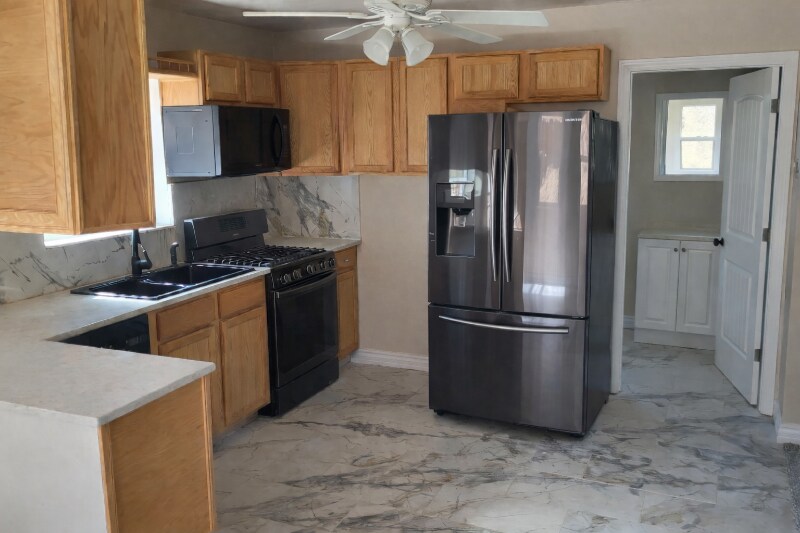 Building Photo - 109 Garnet Way