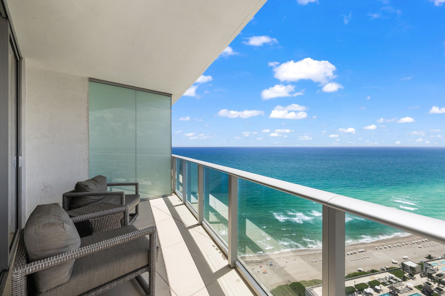 Building Photo - 4111 S Ocean Dr