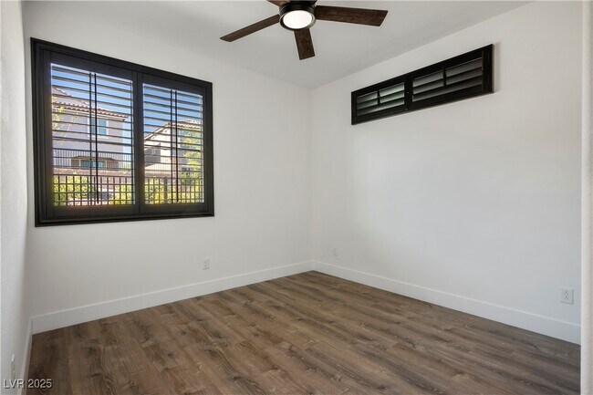Building Photo - 10618 Sariah Skye Ave