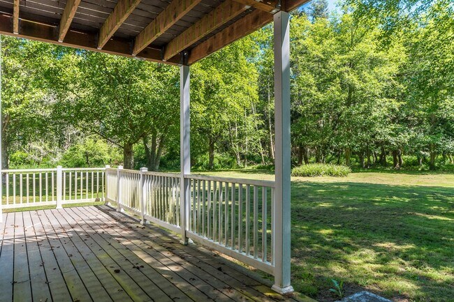Building Photo - 839 S Hazzle Ct