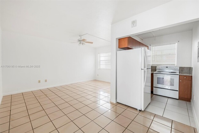 Building Photo - 5730 NW 38th St