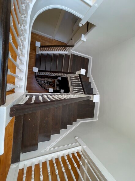 Building Photo - 1716 Beacon St