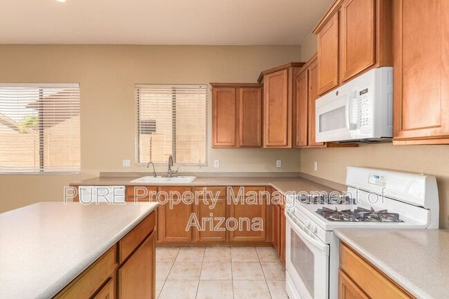 Building Photo - 7418 W Lariat Ln