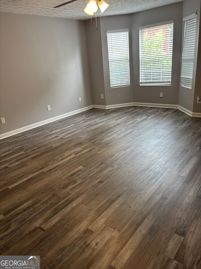 Building Photo - 5739 Windfall Ln