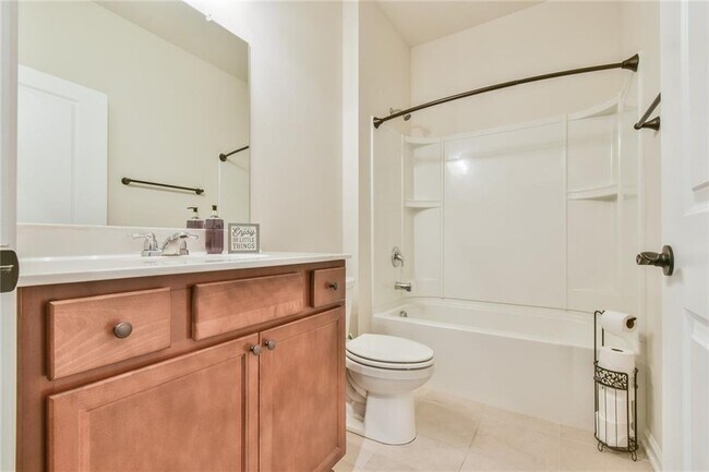 Building Photo - 4941 Adler Ct