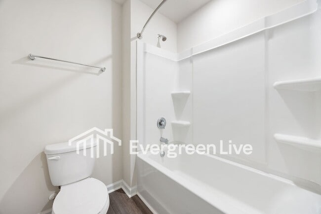 Building Photo - Coming Soon!