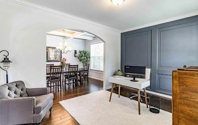 Building Photo - Spacious Raleigh Home with Modern Comforts