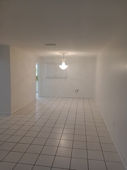 Building Photo - 12201 SW 82nd Ave