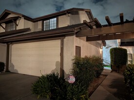 Building Photo - 1419 Poseidon
