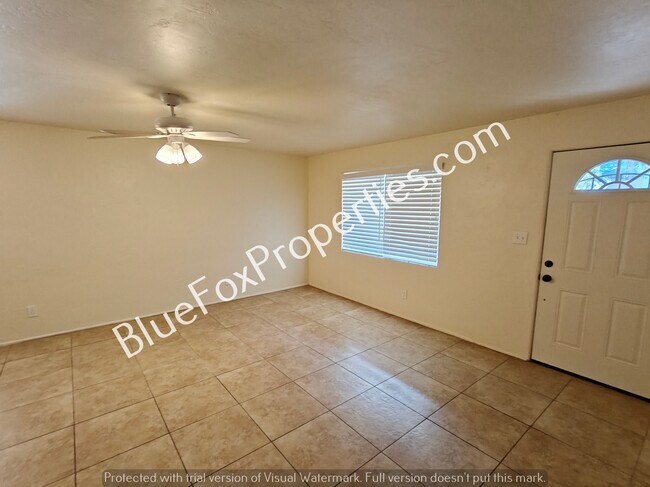 Building Photo - 907 E Weymouth St