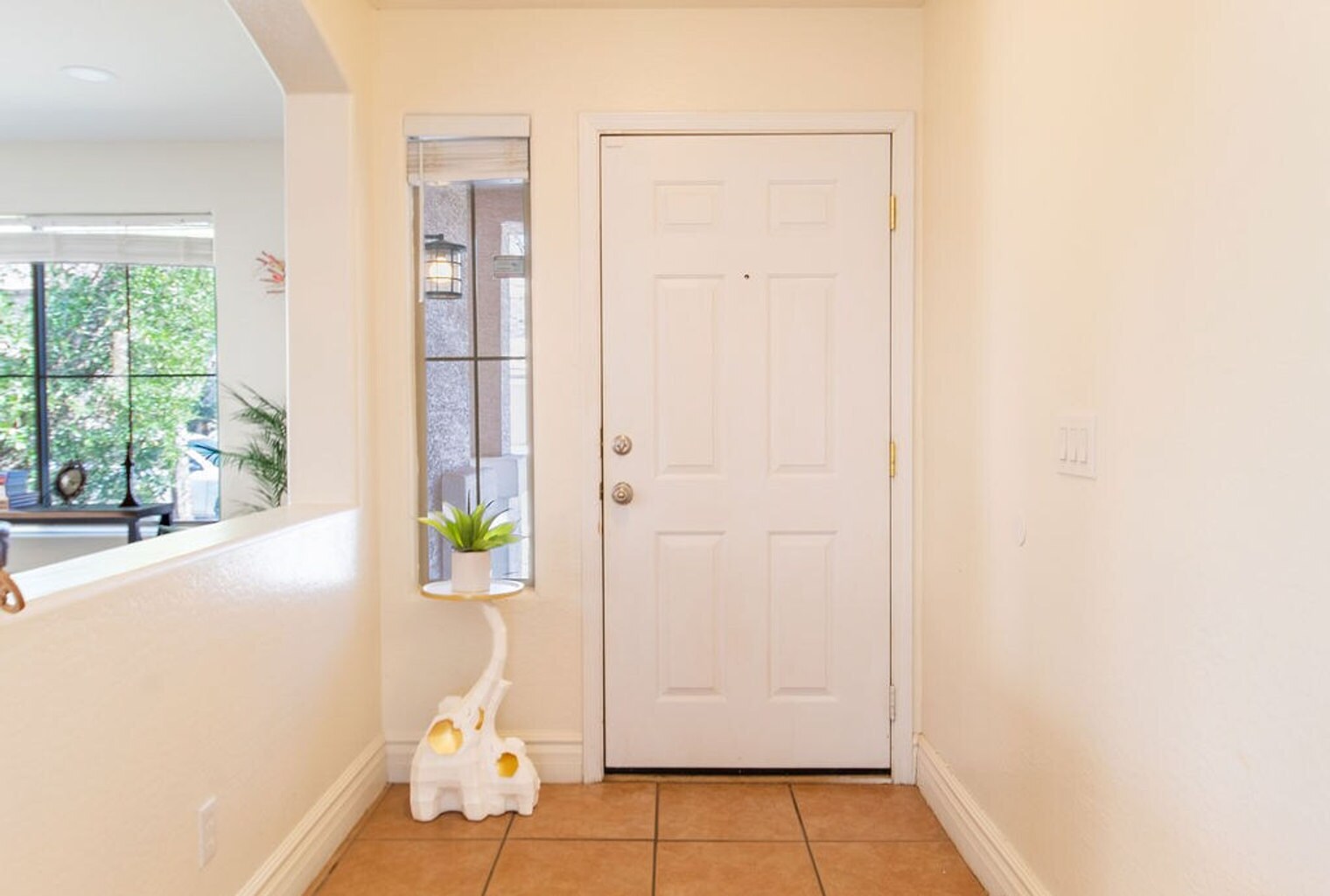 Building Photo - 1859 N Desert Willow St