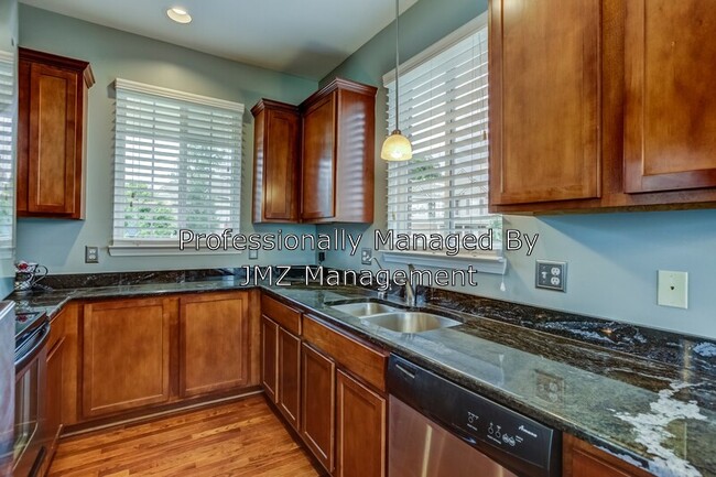 Building Photo - 28285 Cottage Ln