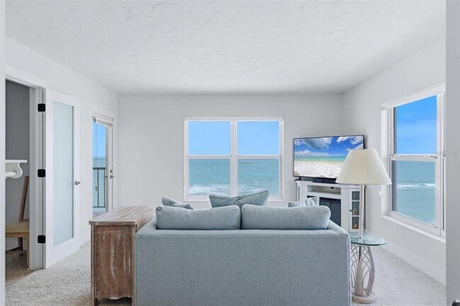 Building Photo - 4401 Gulf of Mexico Dr