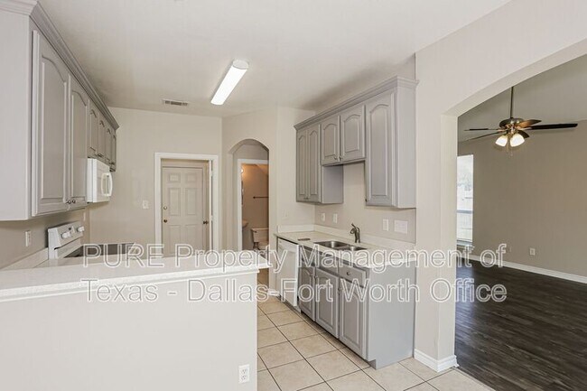 Building Photo - 4000 Cottage Park Ct