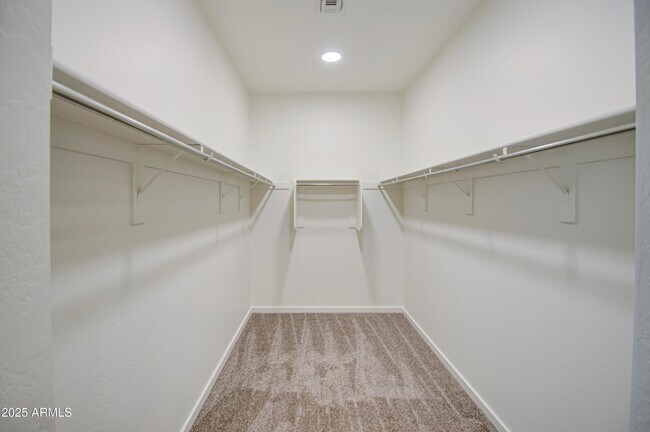 Building Photo - 36217 N Urika Dr