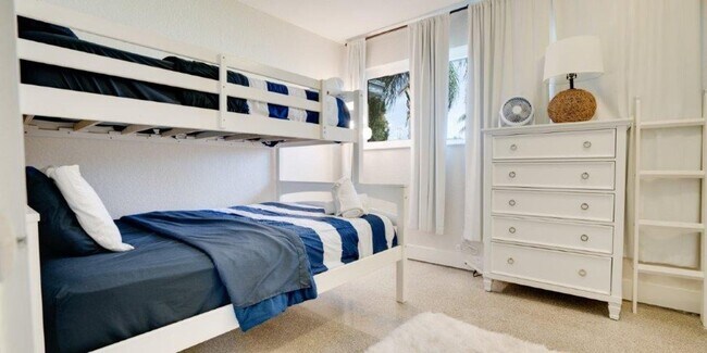 Building Photo - Step Into Sunshine: Modern Charm Meets Coa...