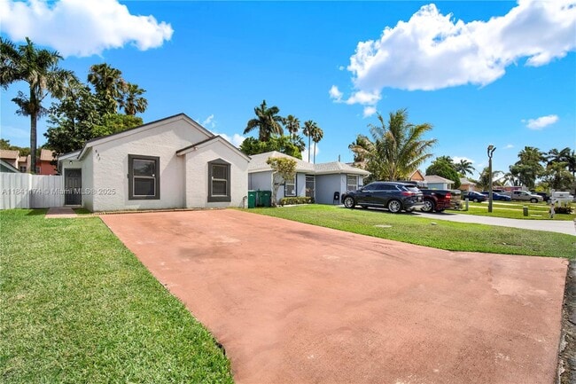 Primary Photo - 941 SW 7th Ct