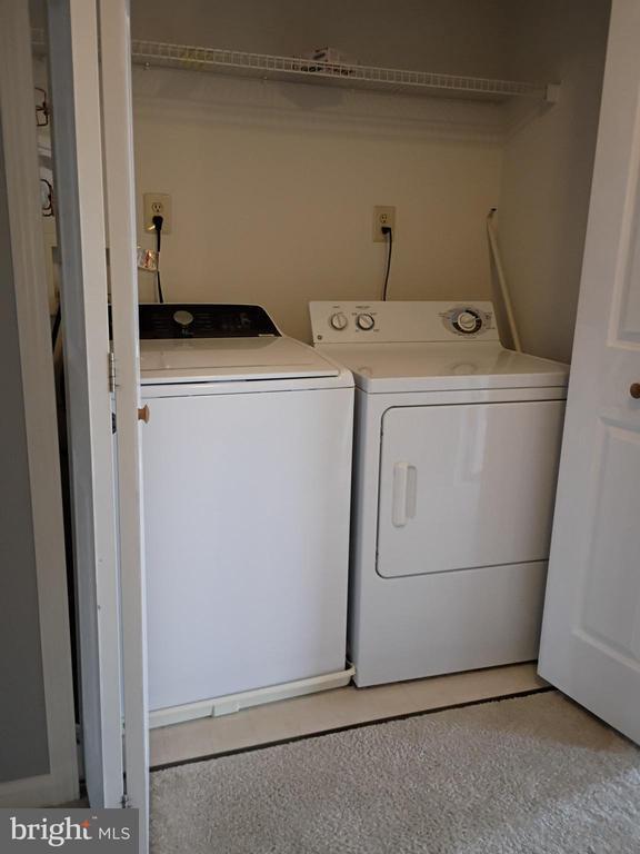 Building Photo - 414 Nottingham Ln