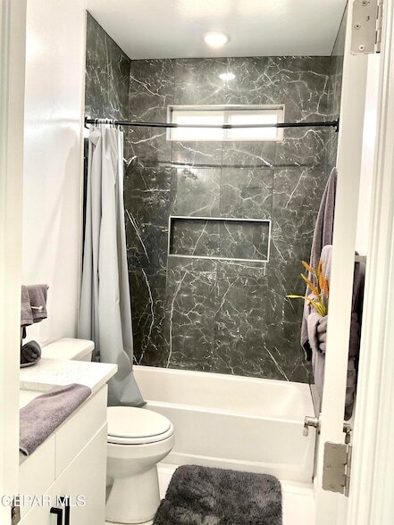 Building Photo - 8919 Eclipse St