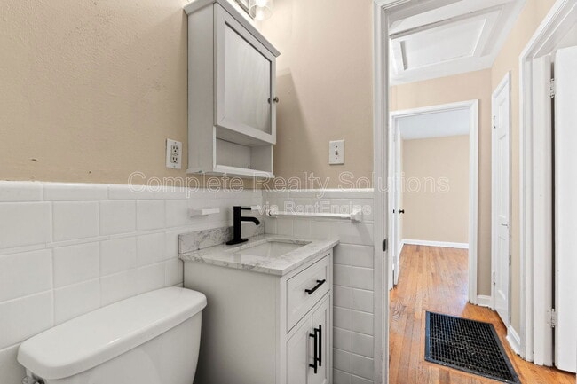 Building Photo - 2019 Raven Dr