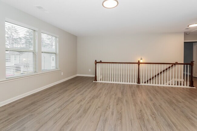 Building Photo - 7528 Stone Creek Path