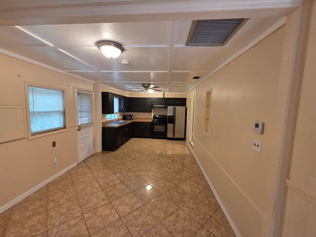 Building Photo - 7557 US-1