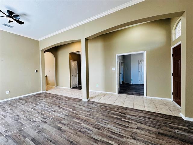 Building Photo - 2900 Bellerive Dr