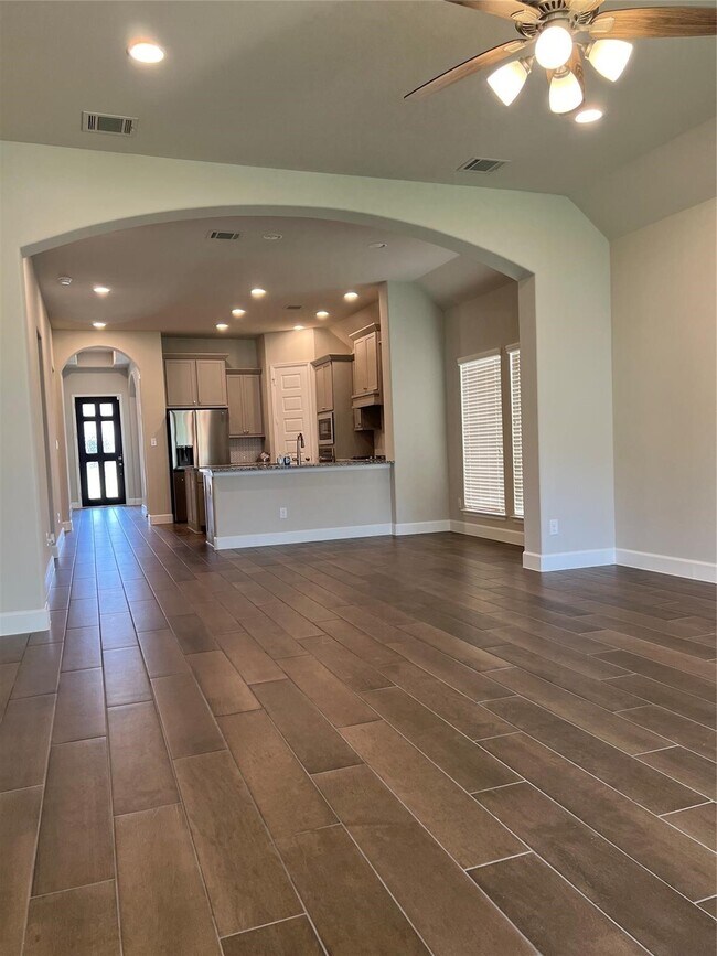 Building Photo - 15830 Bird of Paradise Dr