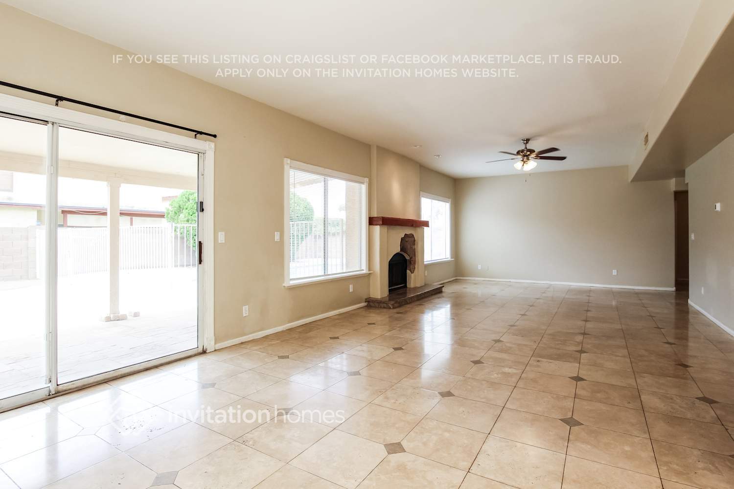 Building Photo - 11411 W Primrose Dr