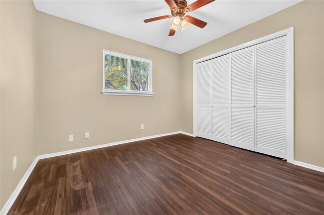 Building Photo - 2201 Deadwood Dr