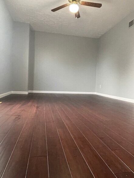 Building Photo - 9525 Colegate Way