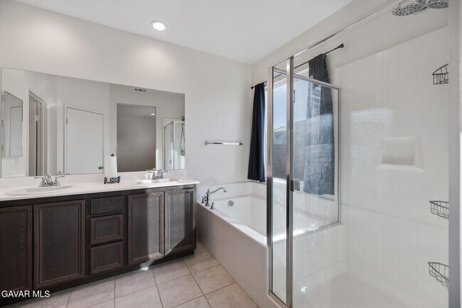 Building Photo - 3124 Via Bella Rosa Ave