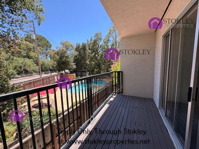 Building Photo - 1411 Creekside Dr