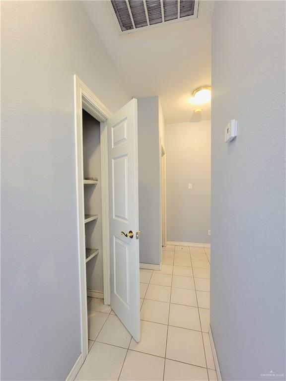 Building Photo - 21 N Opal St