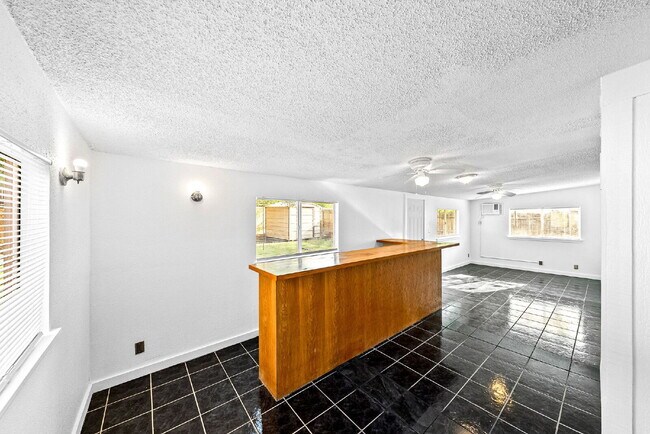 Building Photo - MINUTES FROM LACKLAND, MILES FROM BORING