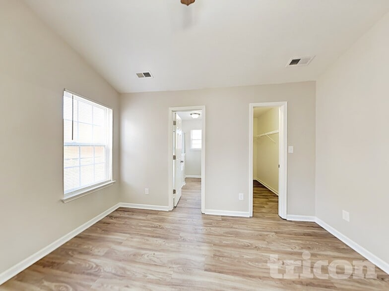 Building Photo - 6008 Bradford Ct