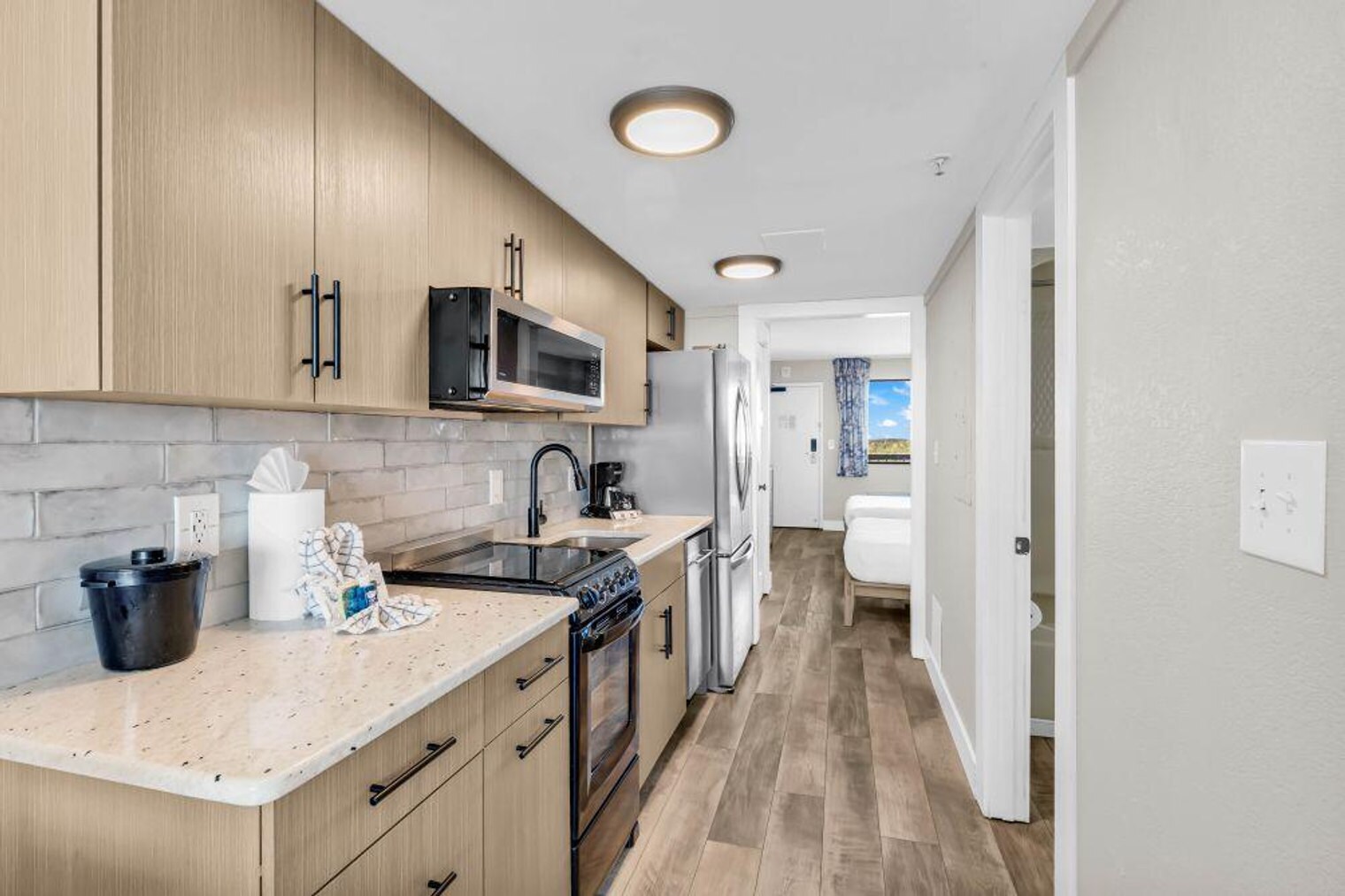 Building Photo - 2311 S Ocean Blvd