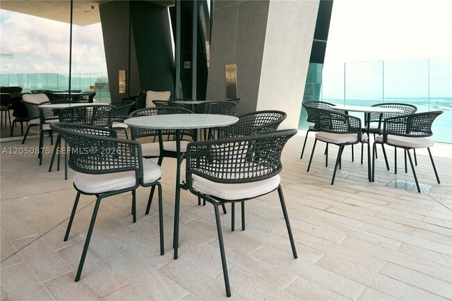 Building Photo - 300 Biscayne Blvd
