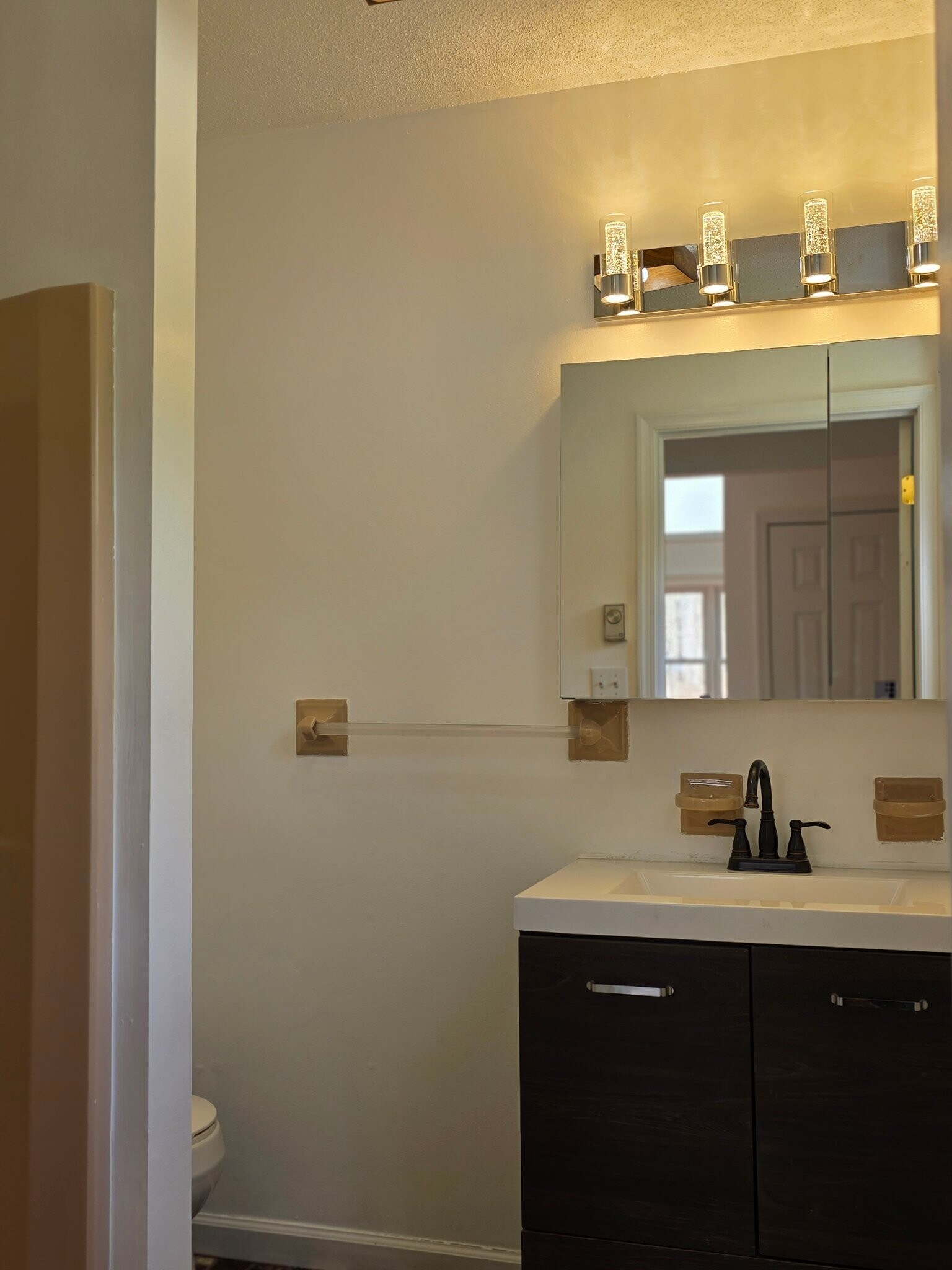 Building Photo - 362 Somerset Dr