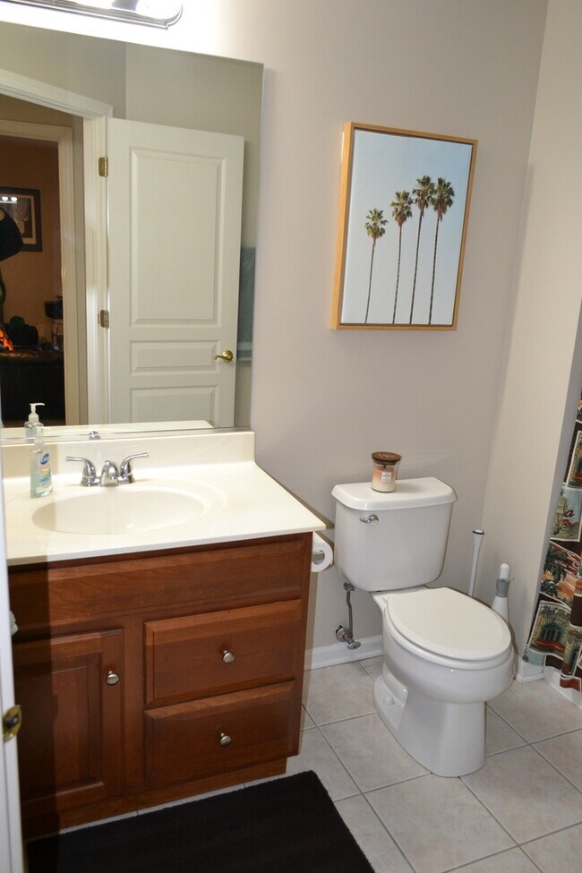 Building Photo - 2990 Peachtree Cir