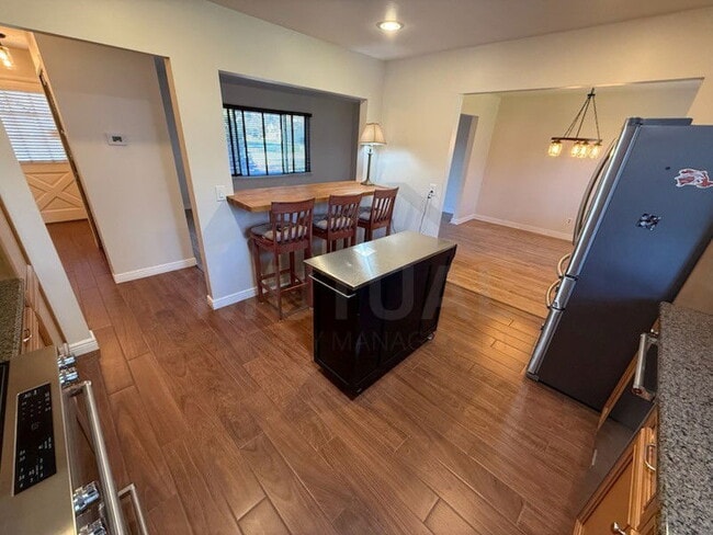 Building Photo - 26264 Greythorne Trail