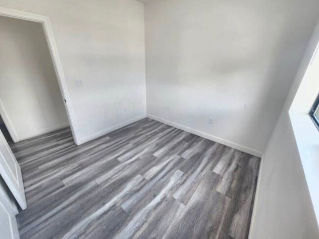 Building Photo - 6824 Ben Ave
