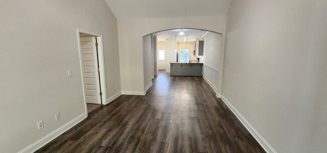 Building Photo - 5308 Nikki Way