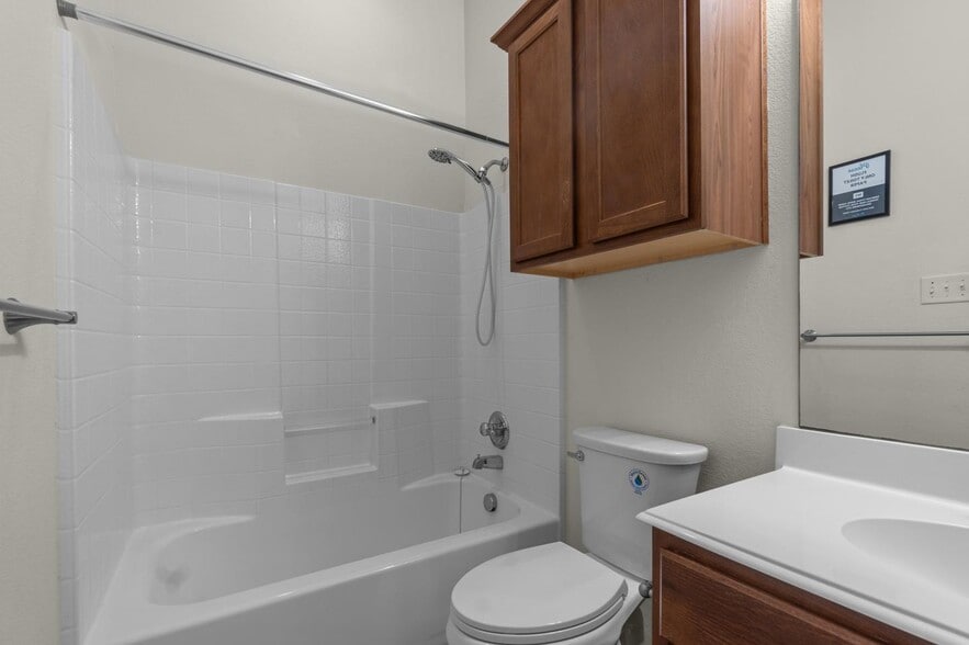 Building Photo - 3330 Shining Light Dr