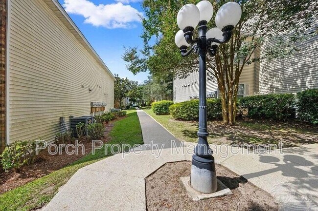 Building Photo - 501 E Burgess Rd