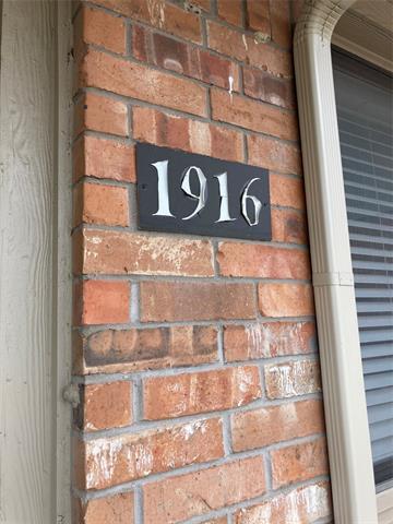 Primary Photo - 1916 Signal Ridge Pl