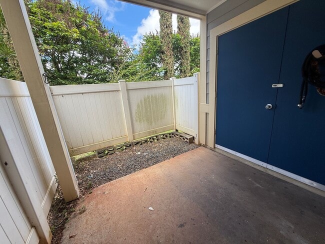 Building Photo - Island Courtyards 1 bedroom 1 bath with 2 ...